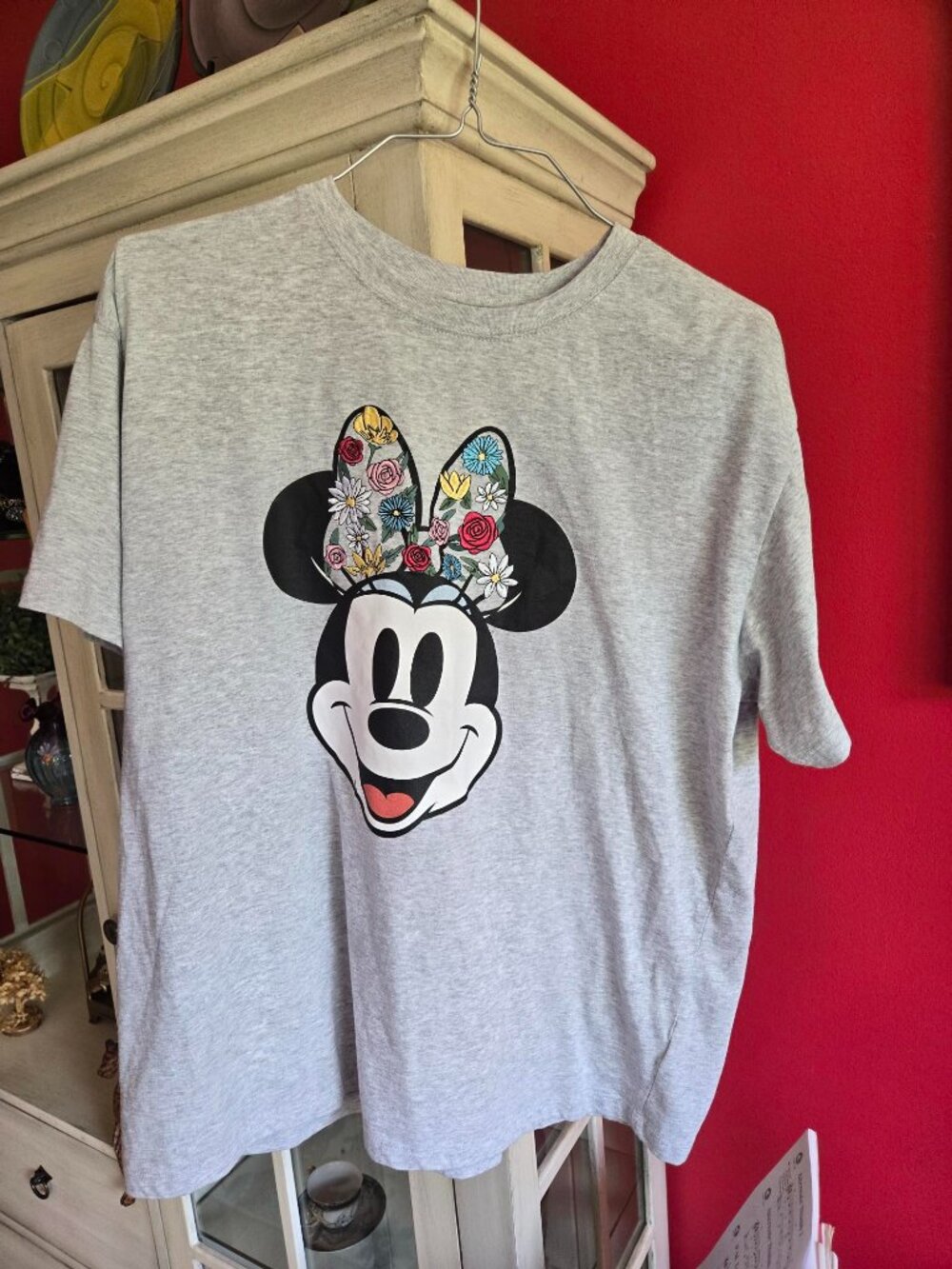 Women's Disney Embroidered Mini Mouse T-shirt Size 2X